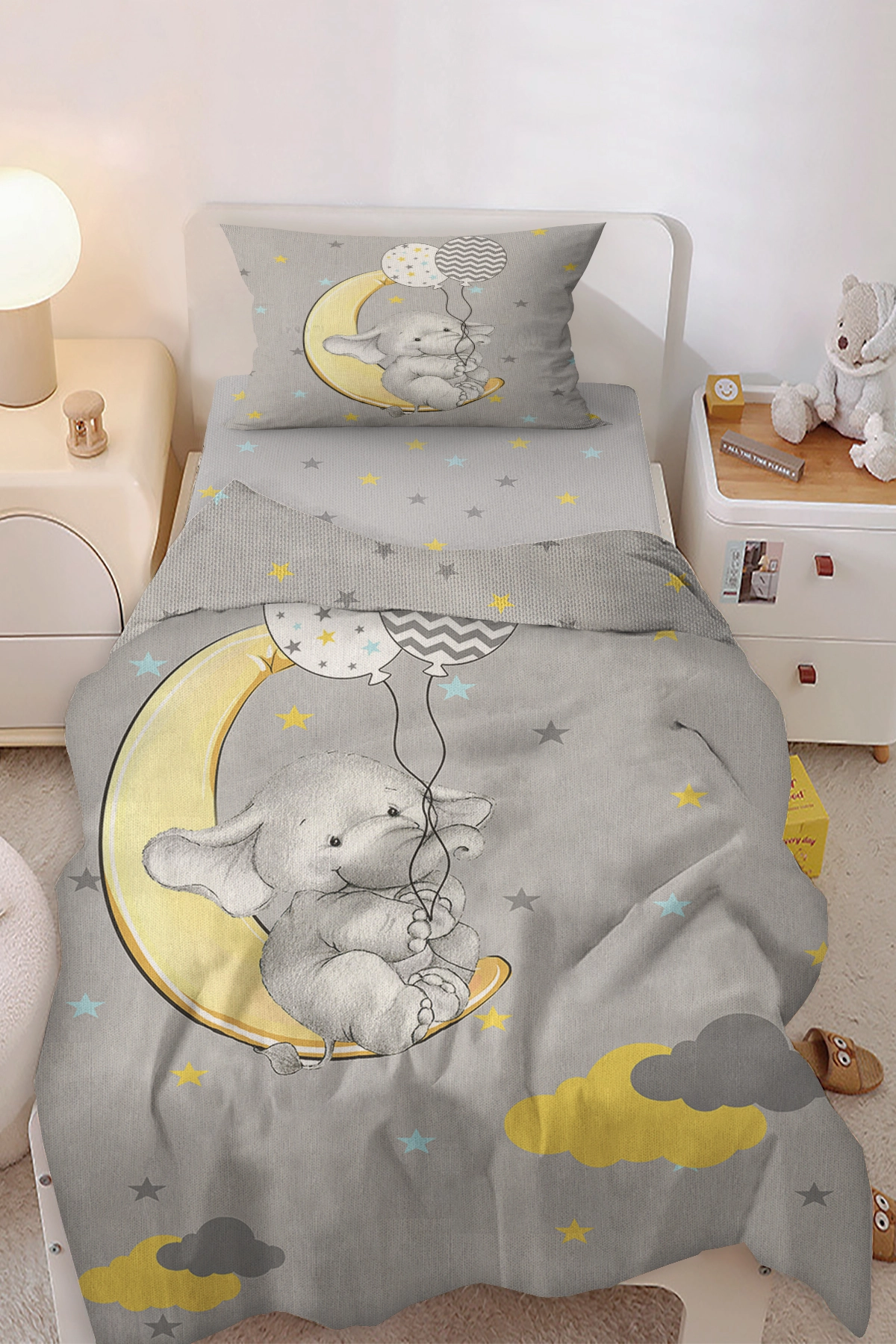 Sevimli Balon Tutan Fil Desenli Tek Kişilik Bebek Çocuk Nevresim Takımı