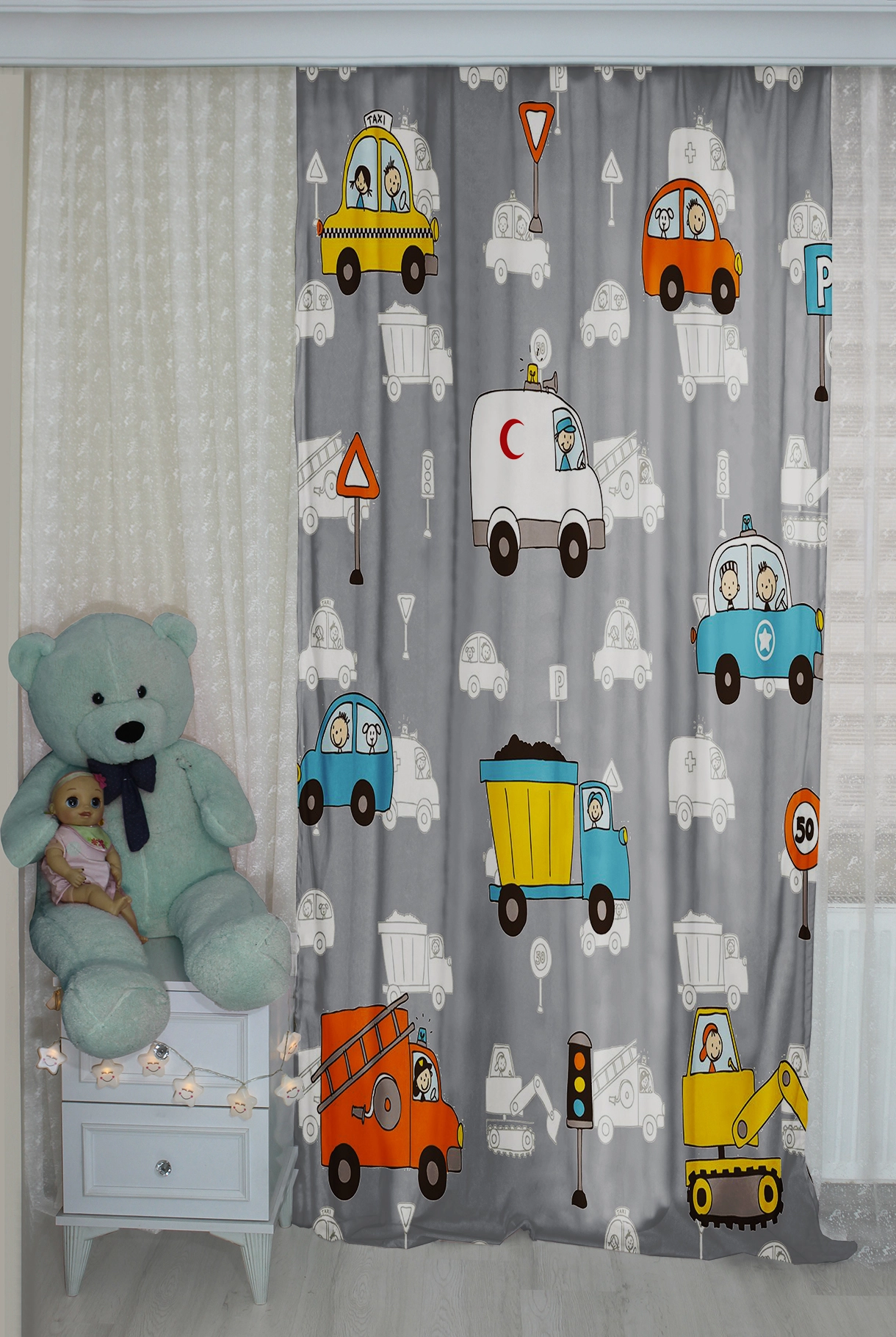 Arabalar Desenli Çocuk Odası Halısı