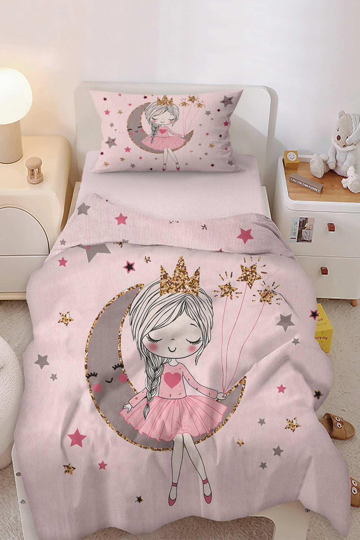 Balerin Prenses Peri Ayda Oturan Kız Desenli Tek Kişilik Bebek Çocuk Nevresim Takımı