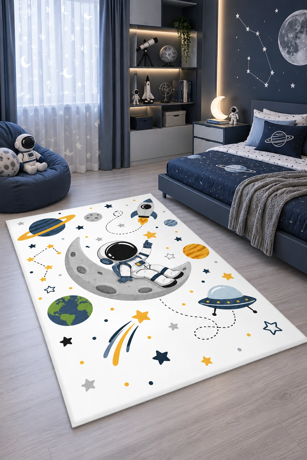 Ayda Astronot Roket ve Gezegenler Desenli Çocuk Halısı