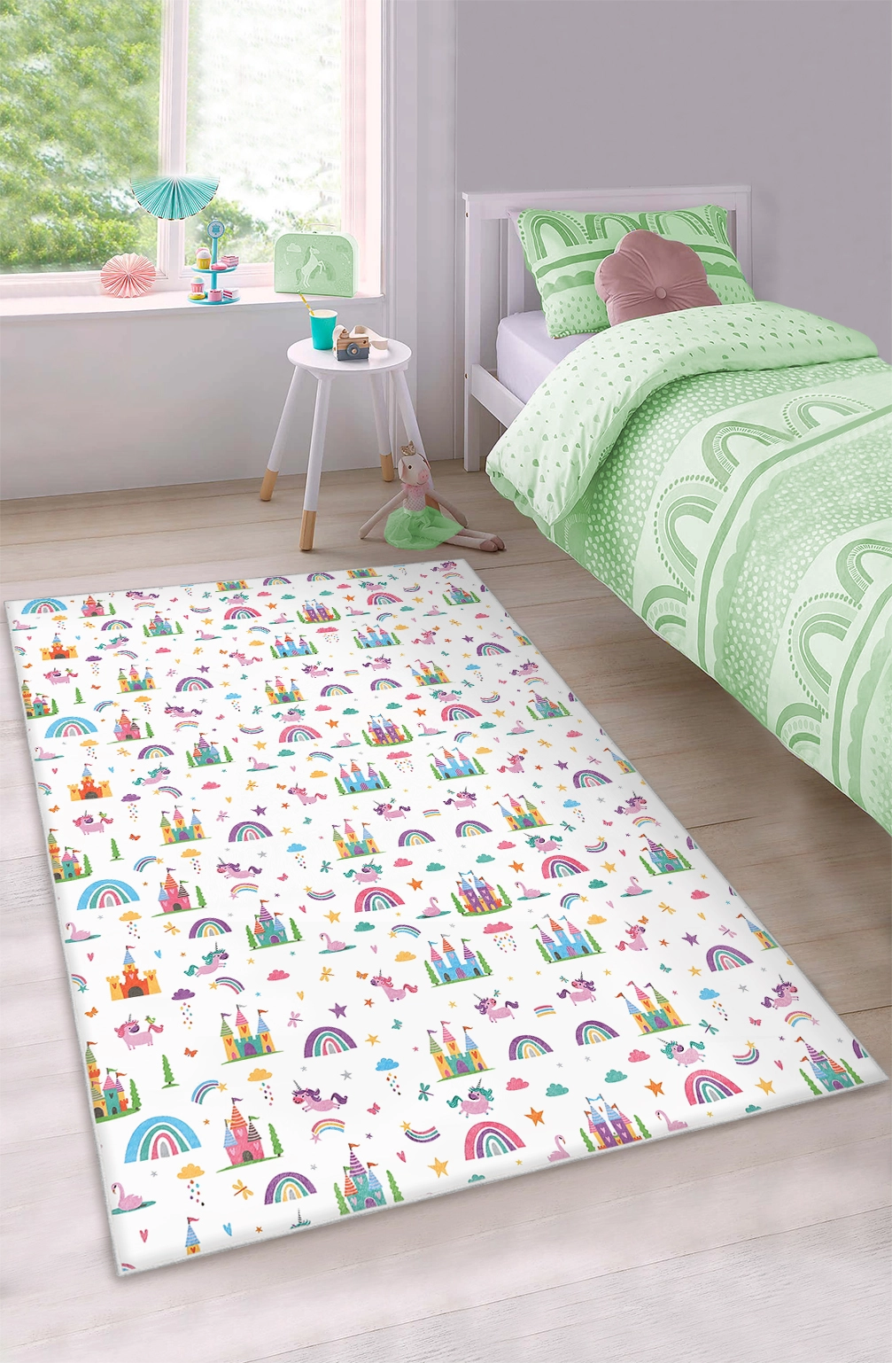 Renkli Unicorn Şato ve Gökkuşağı Desenli Çocuk Odası Halısı