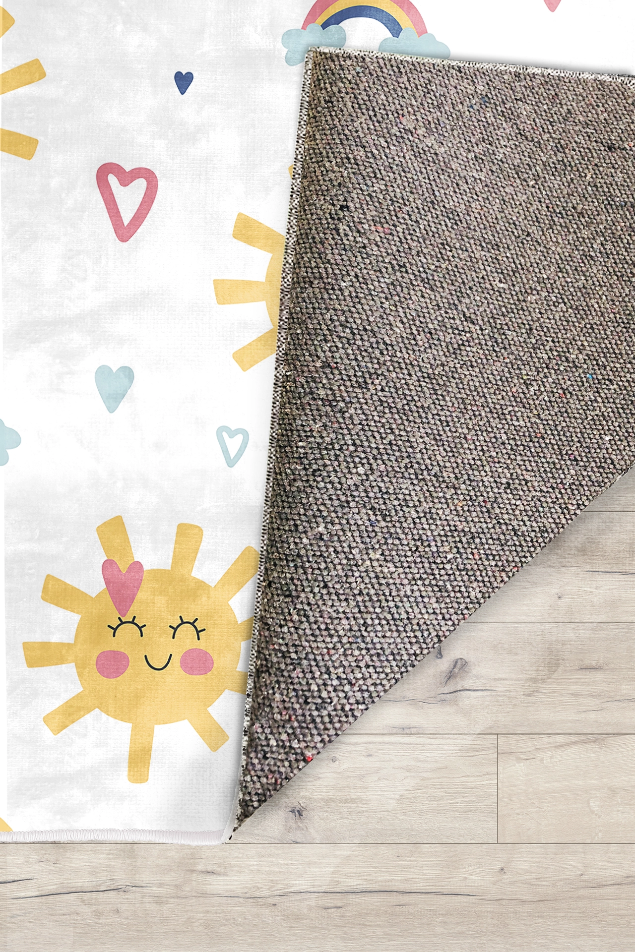 Güneş ve Kalpli Bambu Çocuk Odası Halısı