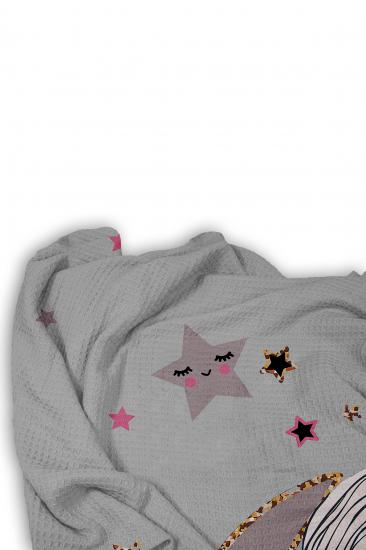 Prenses Ayda Oturan Kız Tek Kişilik Pike (Yastık Kılıflı)