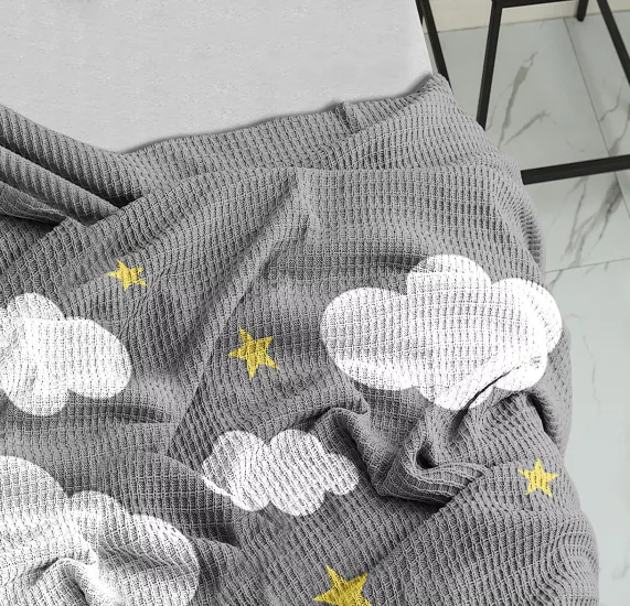 Sevimli Aslan Ve Yıldızlar Yatak Örtüsü & Pike