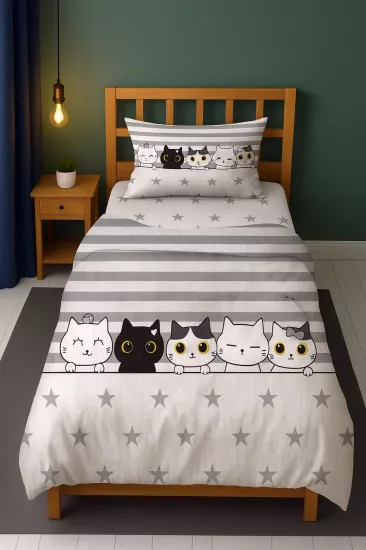 Sevimli Kediler Kardeş İkiz Kedicik Yıldızlar Desenli Tek Kişilik Bebek Çocuk Nevresim Takımı