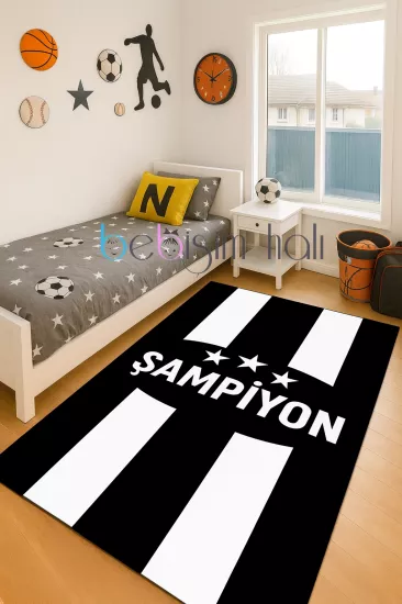 Taraftar Siyah Beyaz Çocuk Halısı