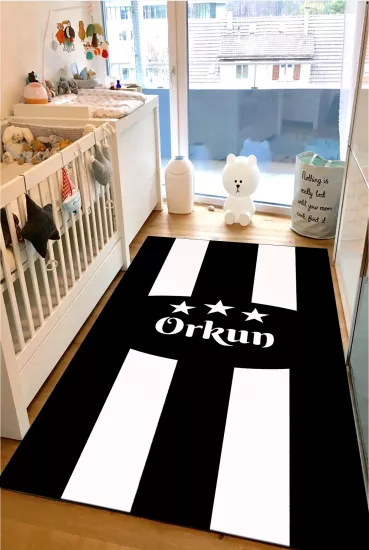 Siyah Beyaz Taraftar İsimli Çocuk Halısı