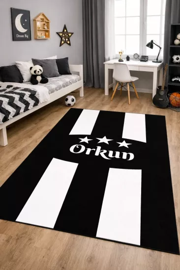 Siyah Beyaz Taraftar İsimli Çocuk Halısı