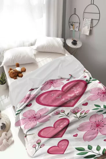 Çiçekli Kalpli Welsoft Çocuk Battaniyesi