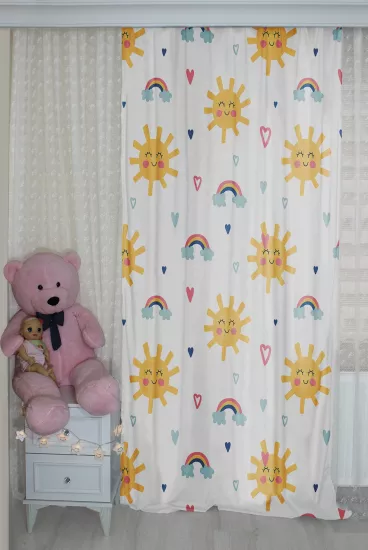 Güneş ve Kalpli Çift Kanatlı Çocuk Odası Perdesi