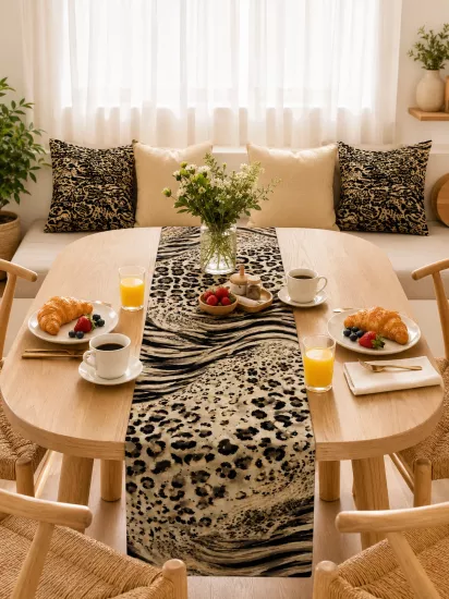 Zebra Desenli Runner ve 4’lü Kırlent Kılıfı Seti Dekoratif Yastık