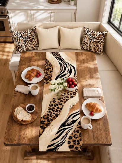 Kahve Leopar Desenli Runner ve 4’lü Kırlent Kılıfı Seti