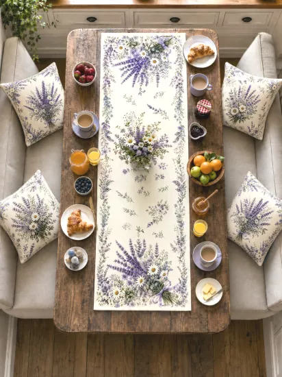 Lavanta ve Papatya Desenli Runner ve 4’lü Kırlent Kılıfı Seti Floral Dekoratif Yastık